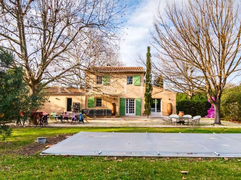 Villa L'Isle-sur-la-Sorgue - 3 chambres - 120m²