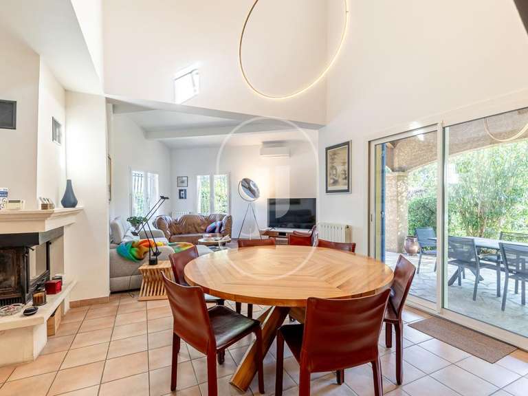 Villa L'Isle-sur-la-Sorgue - 4 chambres - 160m²