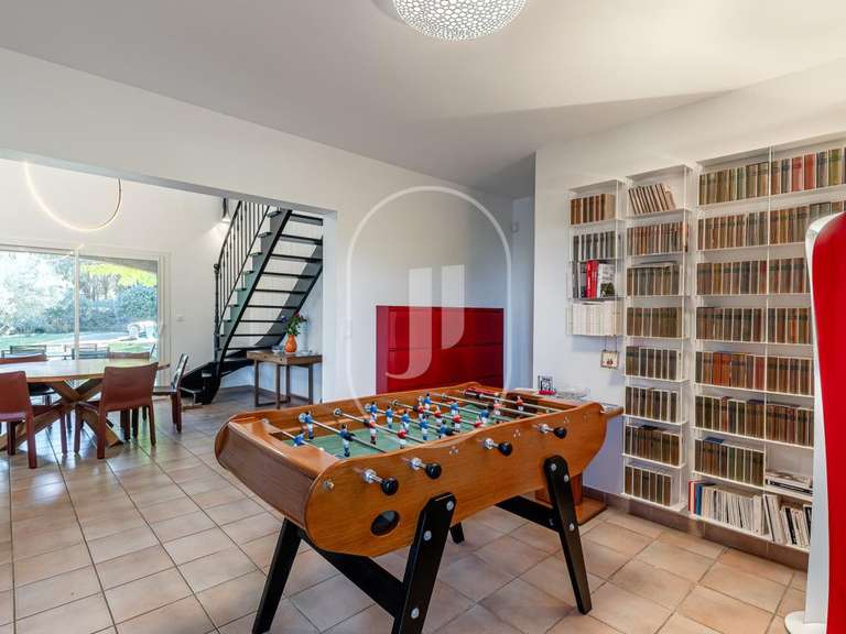 Villa L'Isle-sur-la-Sorgue - 4 chambres - 160m²
