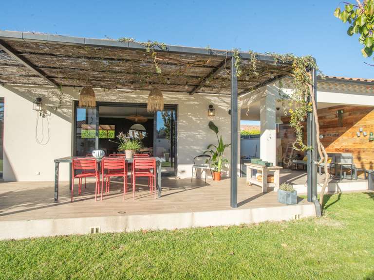 Villa L'Isle-sur-la-Sorgue - 3 chambres - 125m²