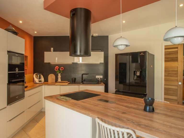 Villa L'Isle-sur-la-Sorgue - 3 chambres - 125m²
