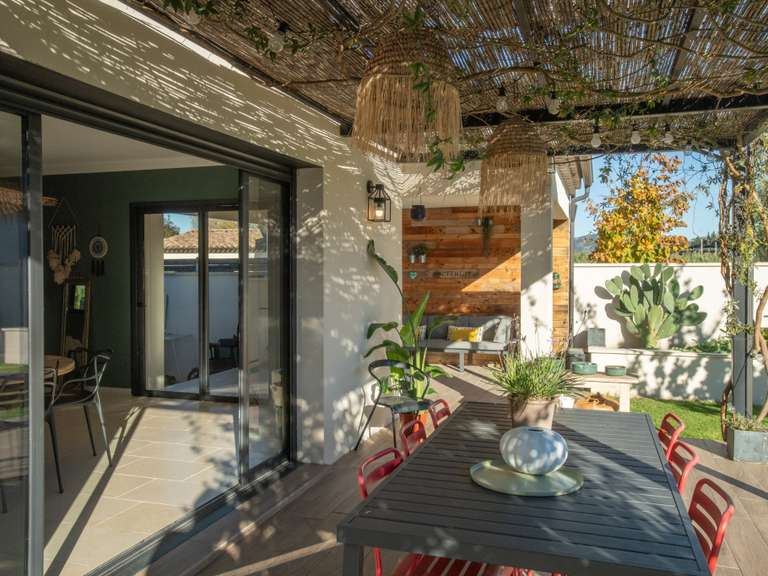 Villa L'Isle-sur-la-Sorgue - 3 chambres - 125m²