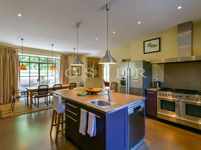 Villa L'Isle-sur-la-Sorgue - 8 chambres - 700m²