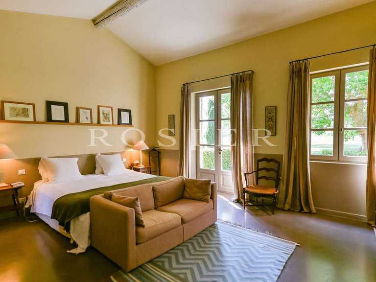 Villa L'Isle-sur-la-Sorgue - 8 chambres - 700m²