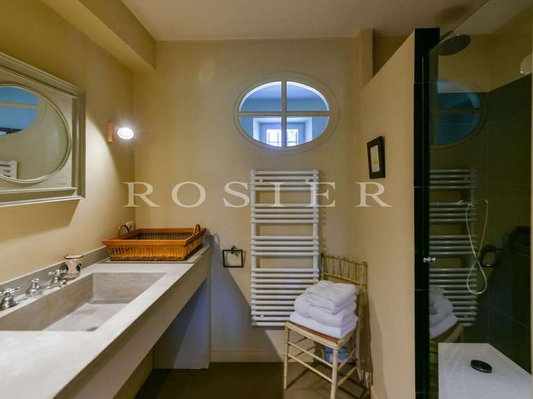 Villa L'Isle-sur-la-Sorgue - 8 chambres - 700m²