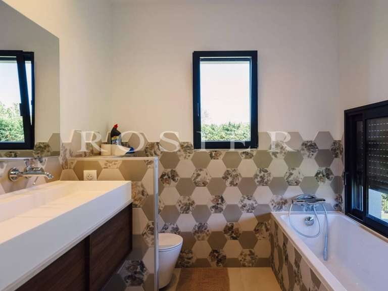 Villa L'Isle-sur-la-Sorgue - 4 chambres - 170m²