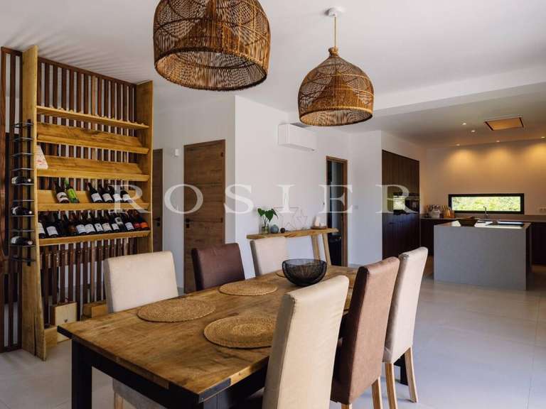 Villa L'Isle-sur-la-Sorgue - 4 chambres - 170m²