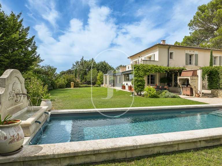 Villa L'Isle-sur-la-Sorgue - 5 bedrooms - 248m²