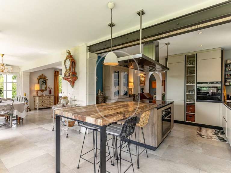 Villa L'Isle-sur-la-Sorgue - 5 bedrooms - 248m²