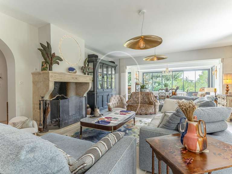 Villa L'Isle-sur-la-Sorgue - 5 bedrooms - 248m²