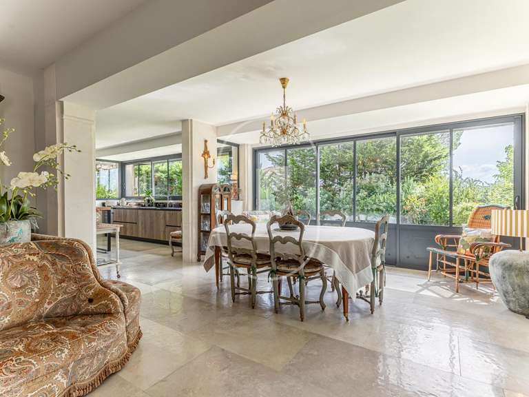Villa L'Isle-sur-la-Sorgue - 5 bedrooms - 248m²