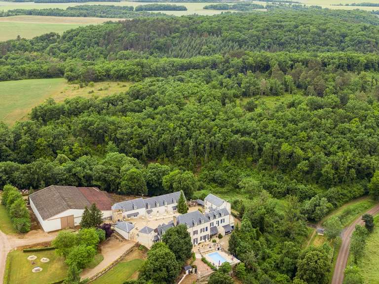 Propriété L'Isle-sur-Serein - 7 chambres - 2000m²