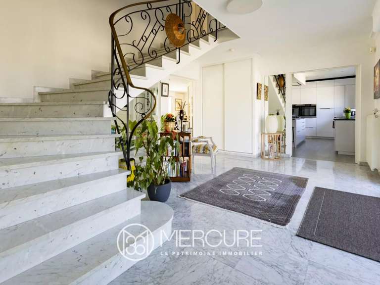 Villa L'Union - 4 bedrooms - 231m²
