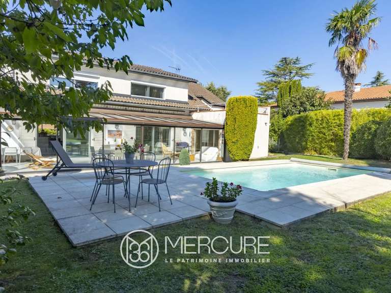 Villa L'Union - 4 bedrooms - 231m²