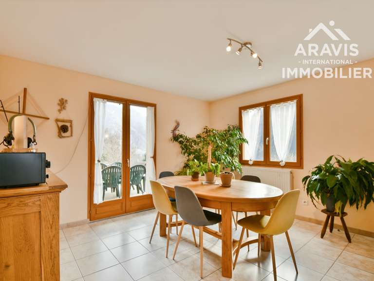 Maison La Balme-de-Thuy - 3 chambres - 108m²