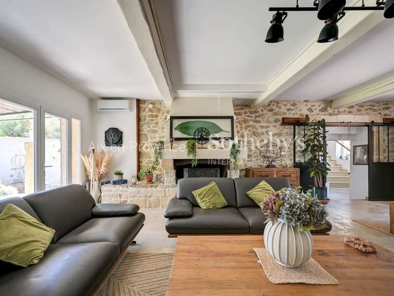 Maison La Barben - 5 chambres - 200m²