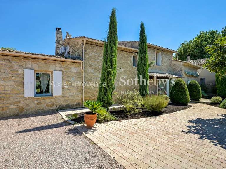 Maison La Barben - 5 chambres - 200m²