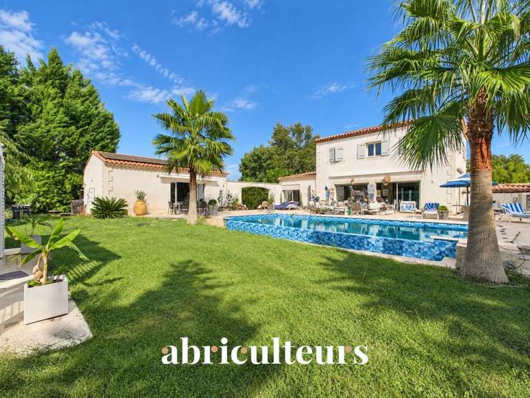 Maison La Barben - 6 chambres - 293m²
