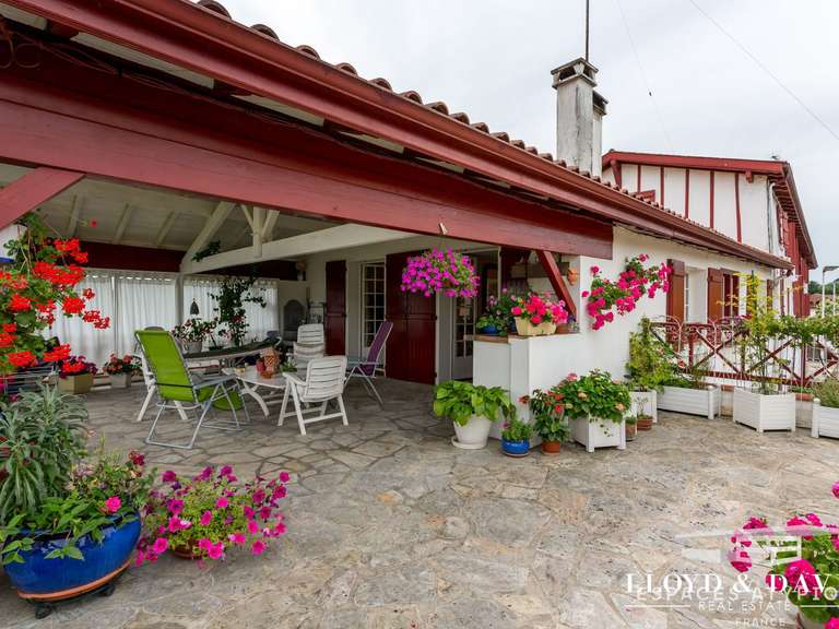 Maison La Bastide-Clairence - 235m²
