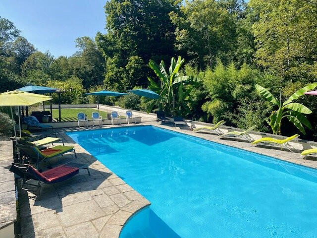Propriété La Bastide-de-Sérou - 13 chambres - 399m²