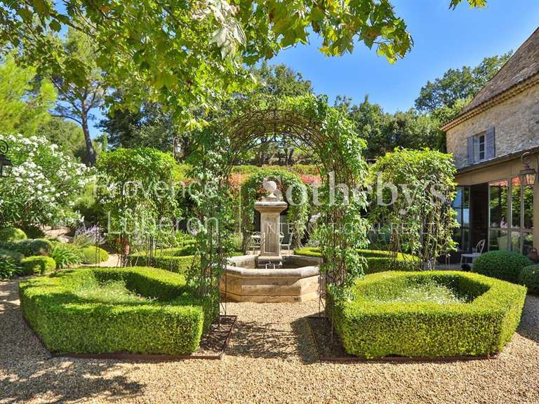 Maison La Bastide-des-Jourdans - 6 chambres - 450m²