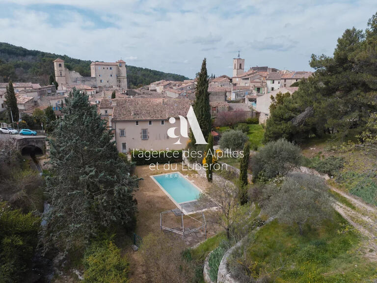Propriété La Bastide-des-Jourdans - 498m²
