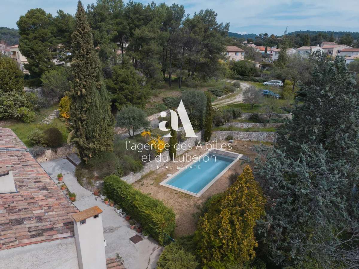 Property La Bastide-des-Jourdans