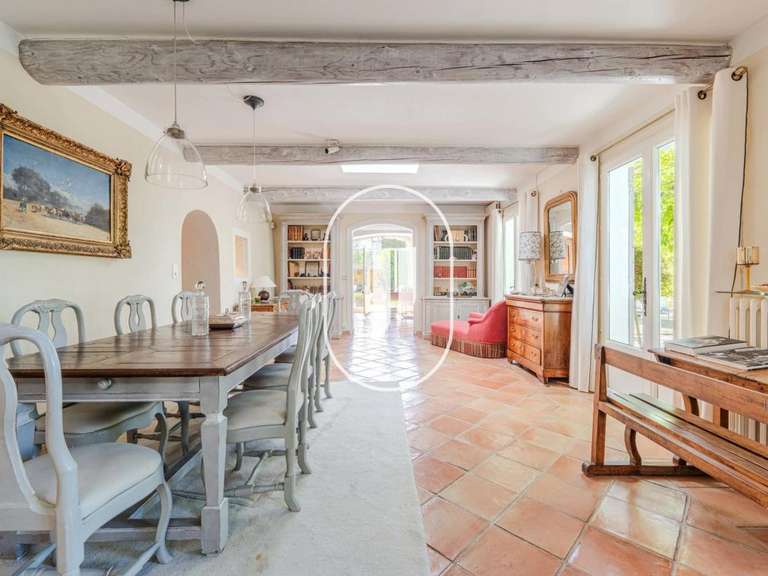 Propriété La Bastide-des-Jourdans - 5 chambres - 230m²