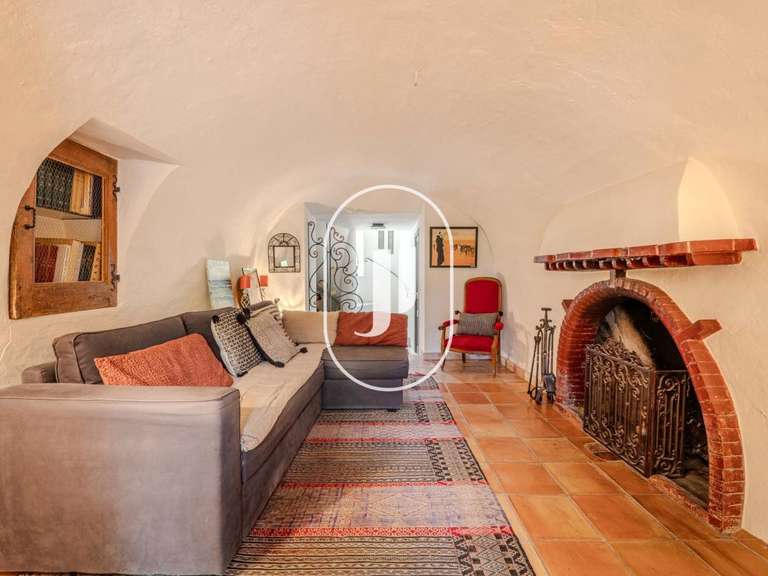 Propriété La Bastide-des-Jourdans - 5 chambres - 230m²