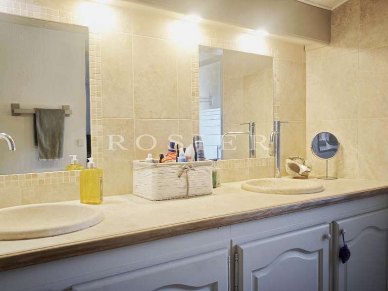 Villa La Bastide-des-Jourdans - 5 chambres - 186m²