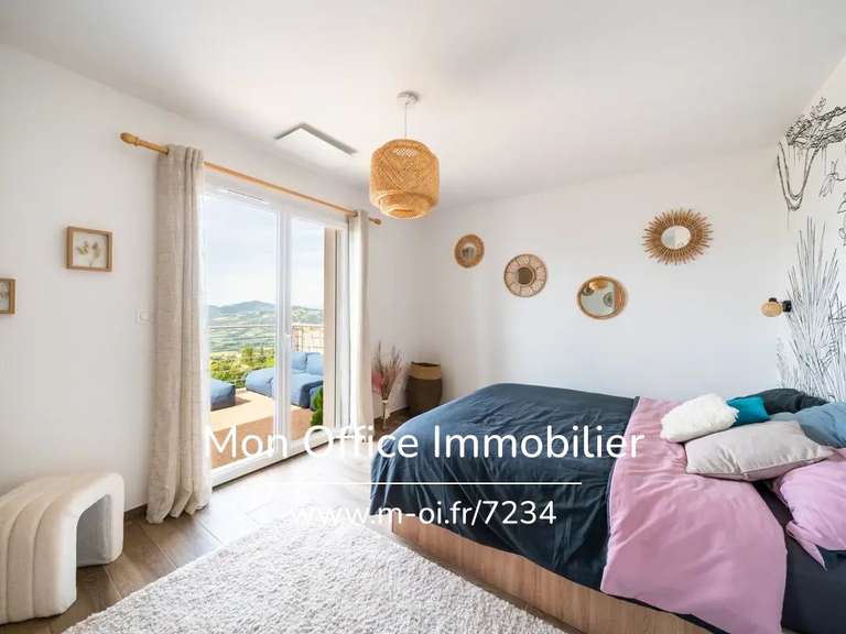 Maison La Bâtie-Neuve - 4 chambres - 142m²