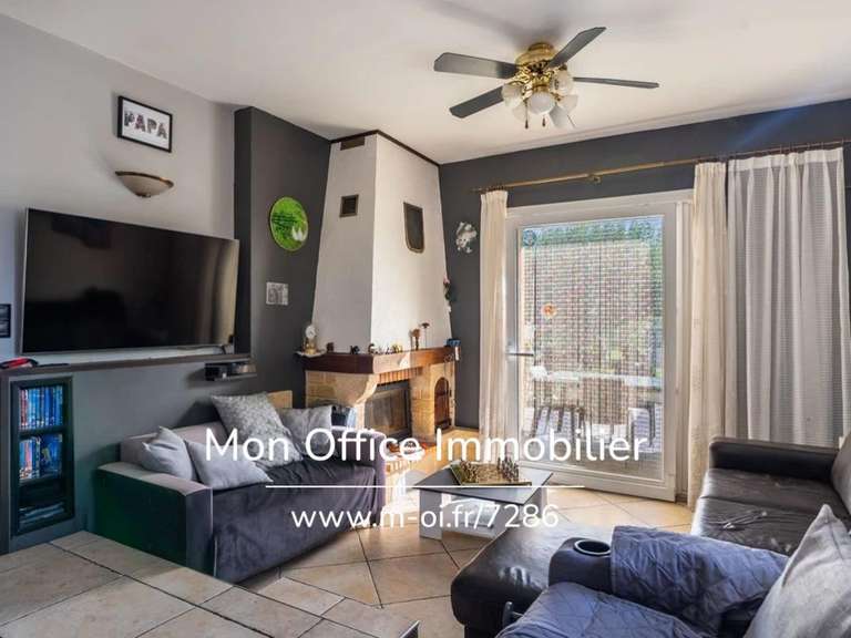Maison La Bâtie-Neuve - 5 chambres - 170m²