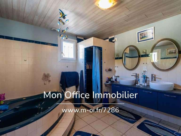Maison La Bâtie-Neuve - 5 chambres - 170m²