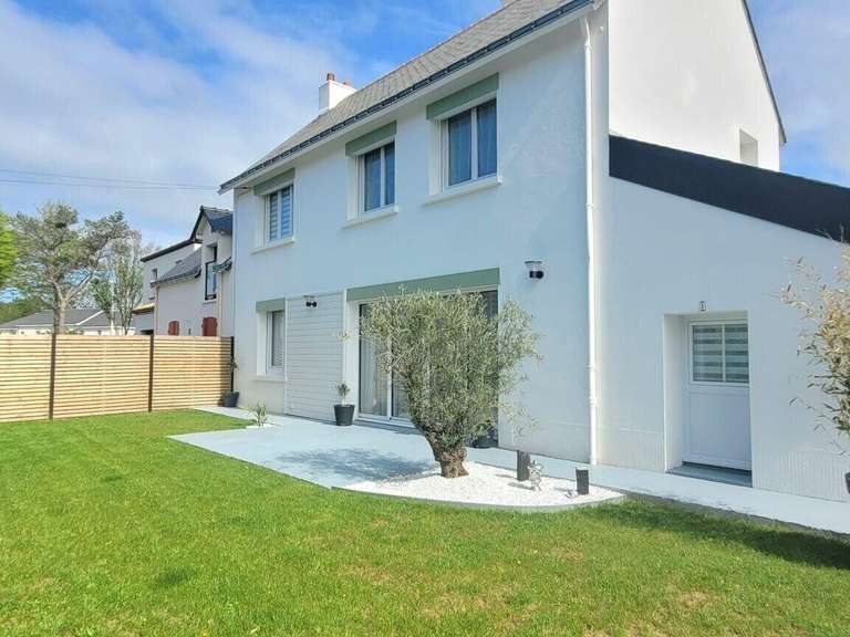 Sale Villa La BauleEscoublac 678 756€