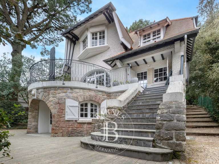 Villa La Baule-Escoublac - 5 chambres - 177m²
