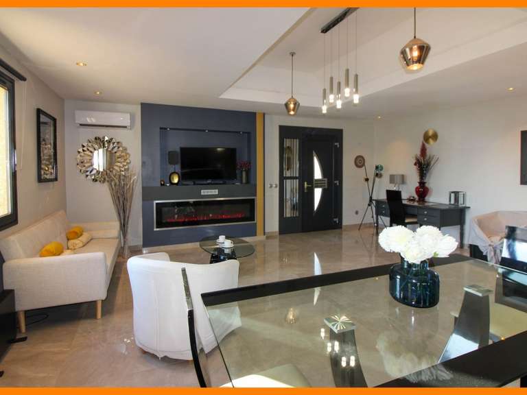 House La Boisse - 205m²