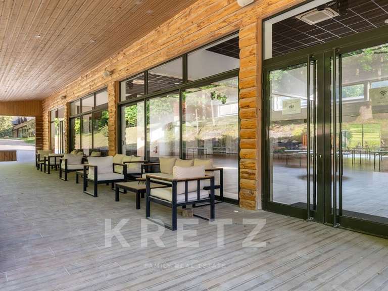 Propriété La Boissière-École - 50 chambres - 3300m²
