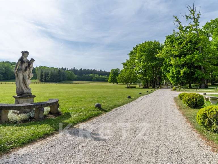 Propriété La Boissière-École - 50 chambres - 3300m²