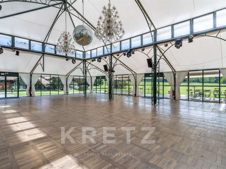 Propriété La Boissière-École - 50 chambres - 3300m²