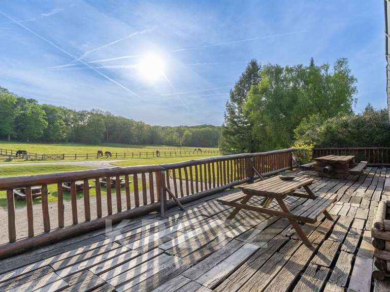 Propriété La Boissière-École - 50 chambres - 3300m²
