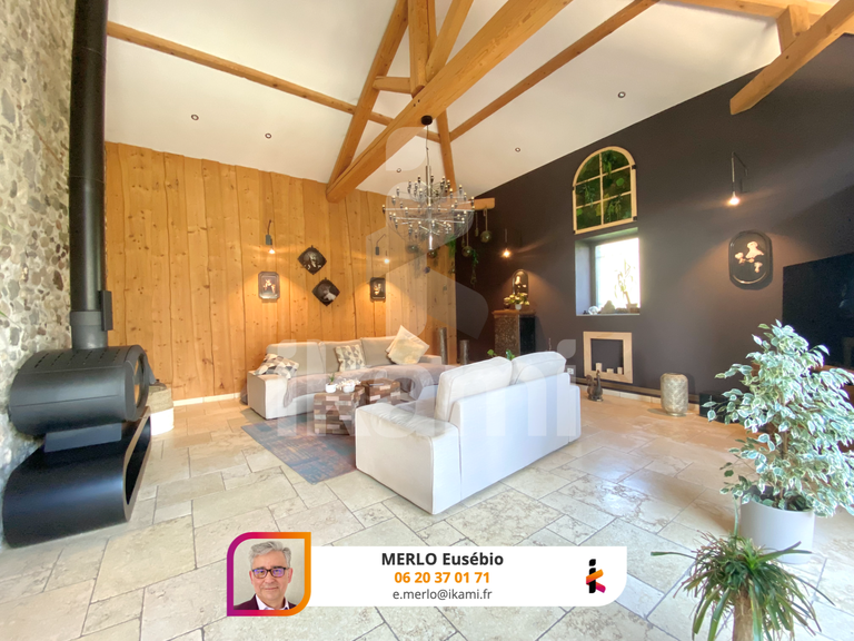Maison La Buissière - 3 chambres - 224m²
