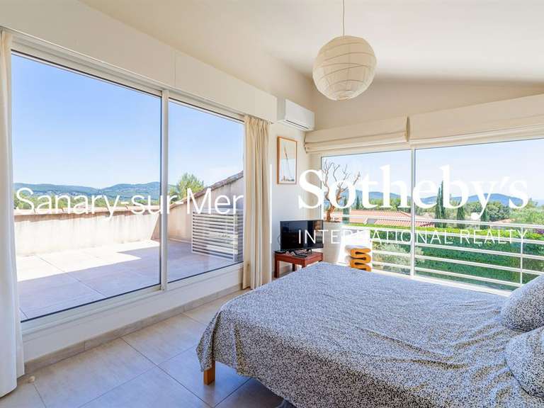 Maison La Cadière-d'Azur - 3 chambres - 170m²