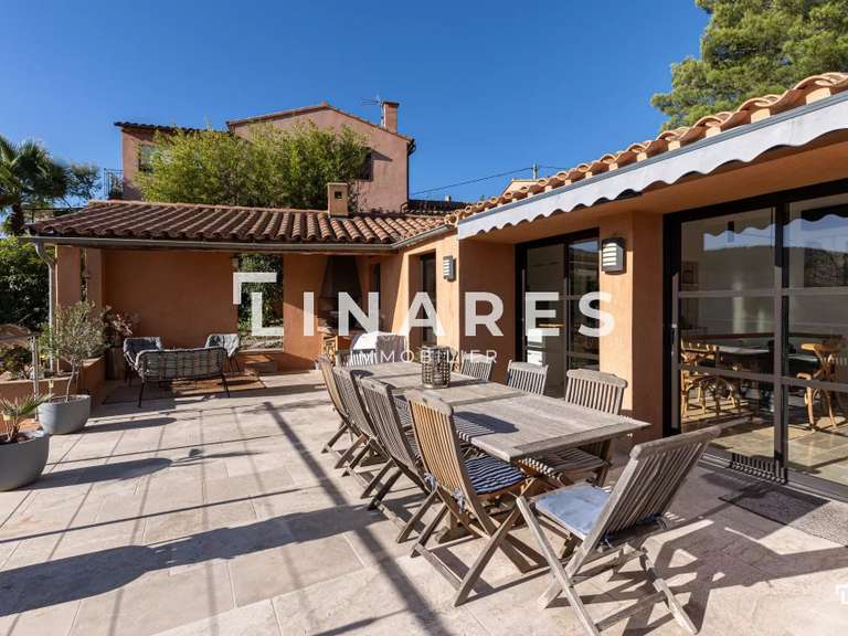 Maison La Cadière-d'Azur - 4 chambres - 200m²