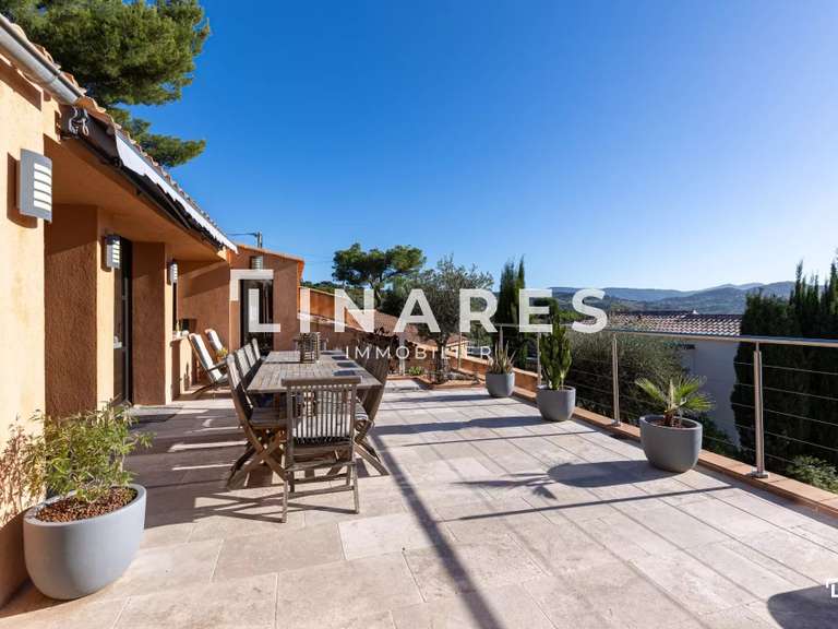 Maison La Cadière-d'Azur - 4 chambres - 200m²