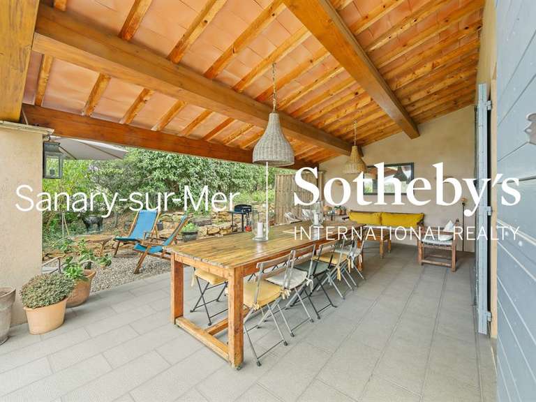 Maison La Cadière-d'Azur - 5 chambres - 195m²