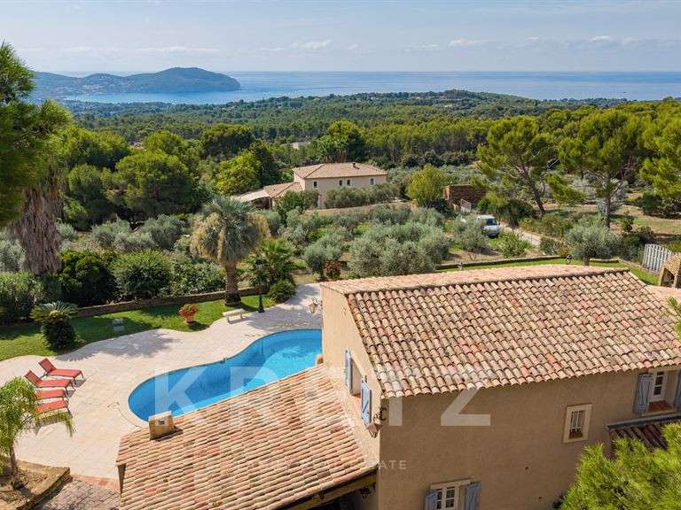 Maison avec Vue sur mer La Cadière-d'Azur - 250m²