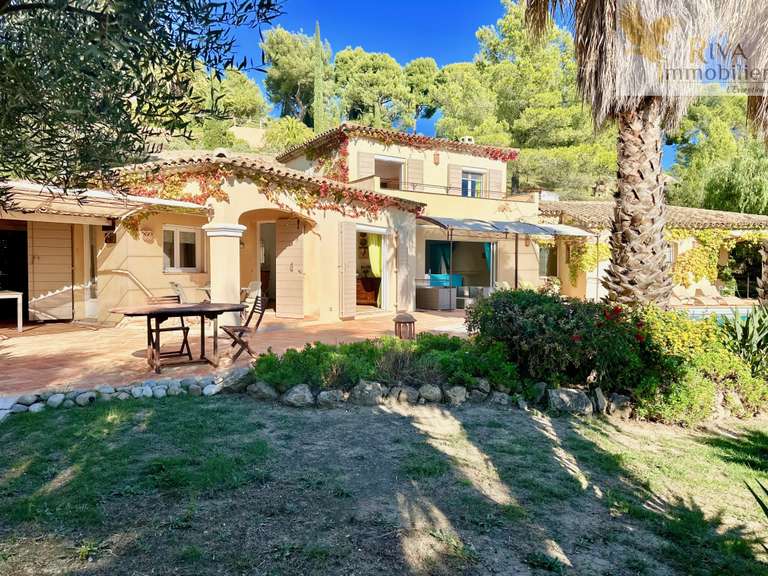 Villa with Sea view La Cadière-d'Azur - 4 bedrooms - 200m²