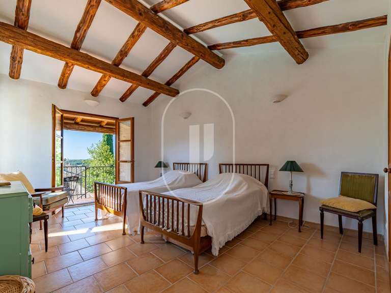 Maison La Capelle-et-Masmolène - 4 chambres - 168m²