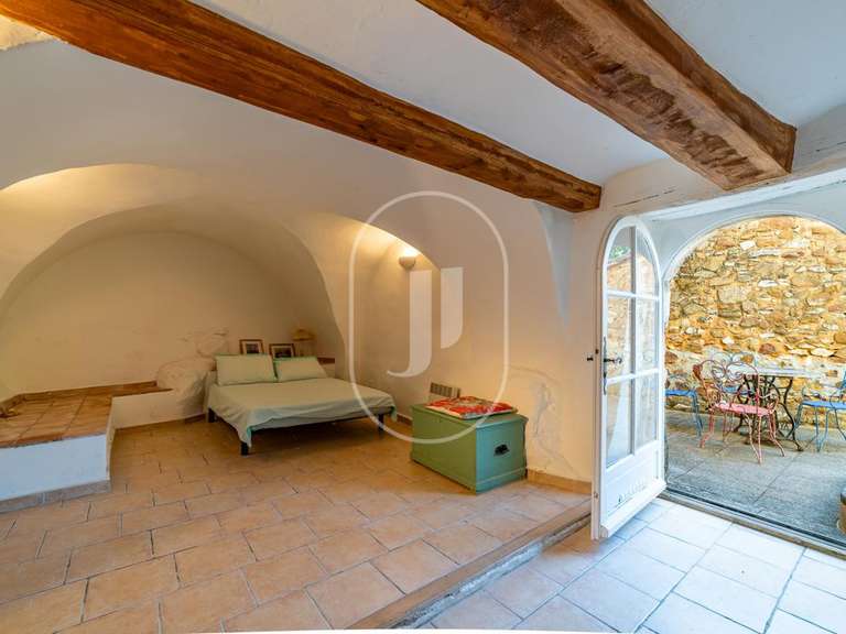 Maison La Capelle-et-Masmolène - 4 chambres - 168m²