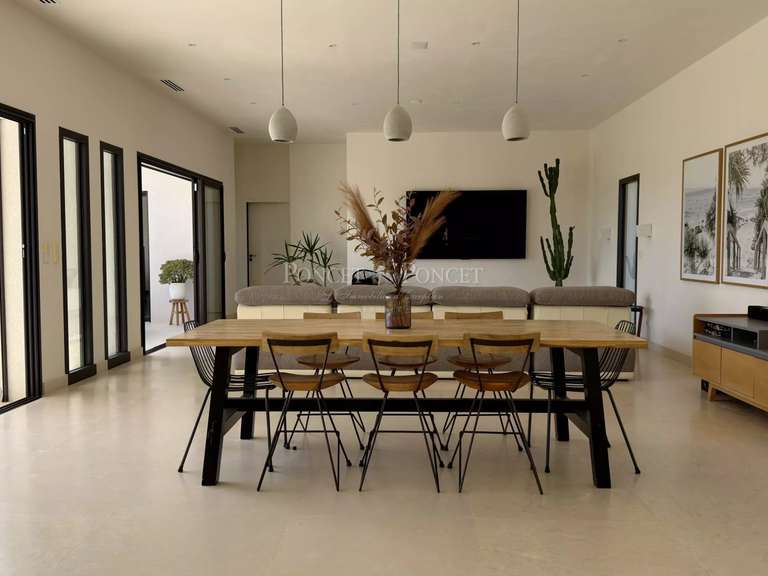 Villa La Capelle-et-Masmolène - 5 chambres - 470m²